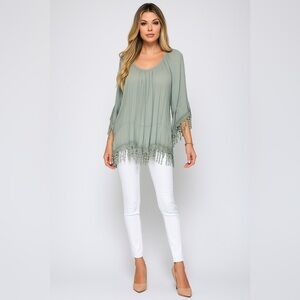 Tempo Paris, Size is a US Large. This Blouse is an Olive Green Colour.